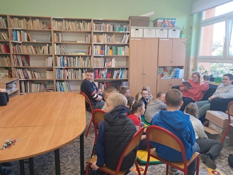 Międzynarodowy Miesiąc Bibliotek Szkolnych – Poznajmy się w&nbsp;bibliotece!