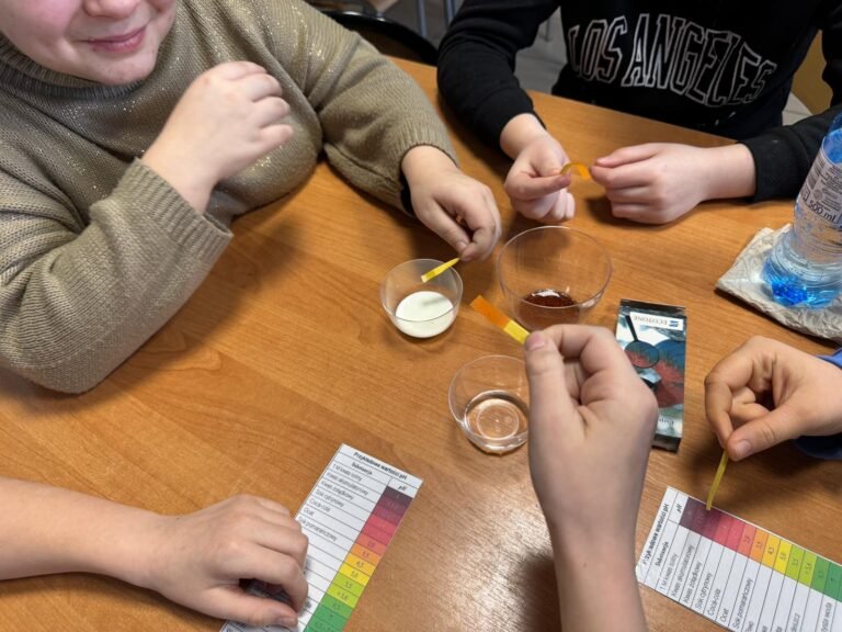 „Na tropie ludzkich tajemnic – doświadczenia i&nbsp;eksperymenty”